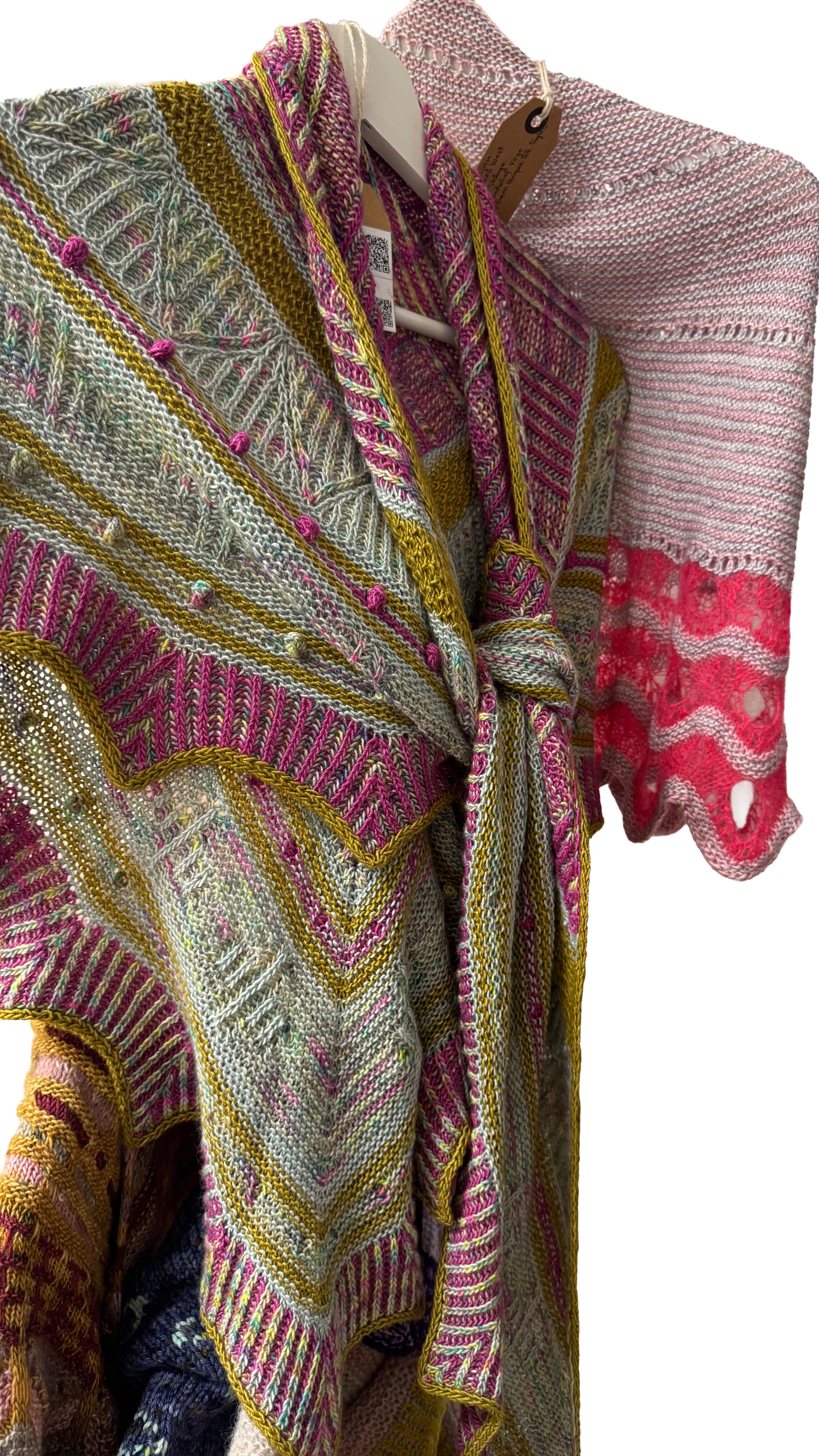 Gestricktes Tuch am Bügel