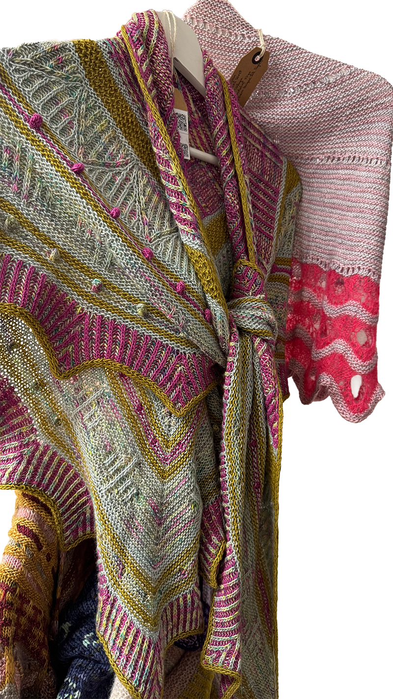 Gestricktes Tuch am Bügel